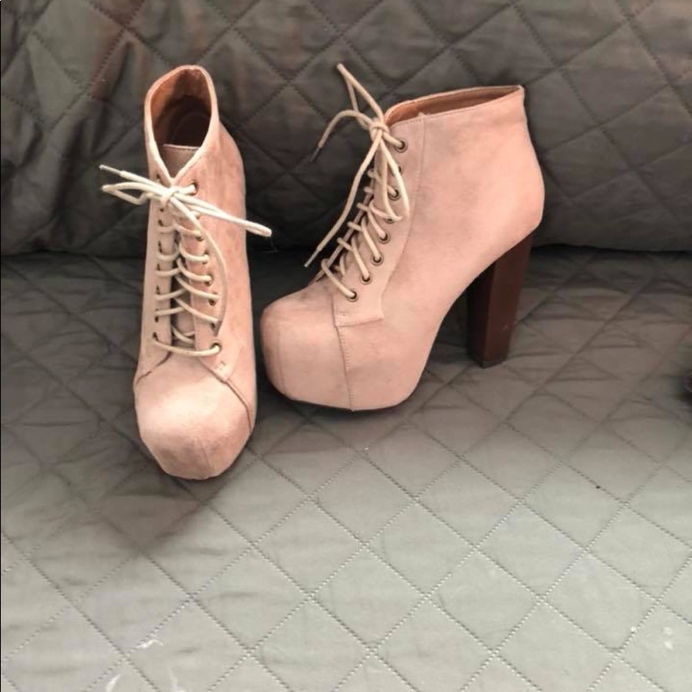 Ankle boots